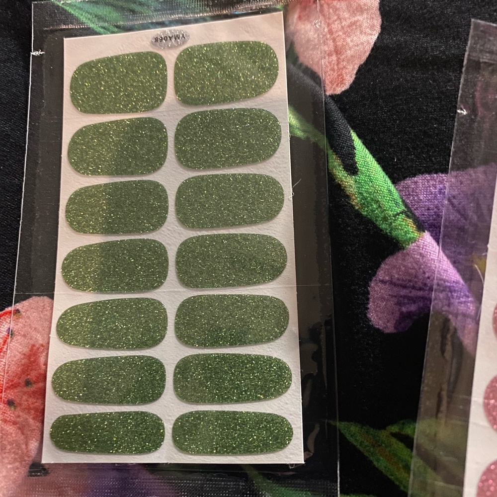 Lime green and baby pink sparkling nail polish strips 14 strips per unit hot